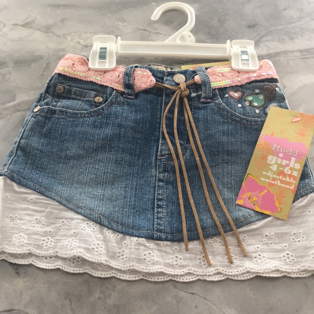 🆕Mudd Girls Size (4) Denim Skirt with Eyelet hem - Picture 4 of 7